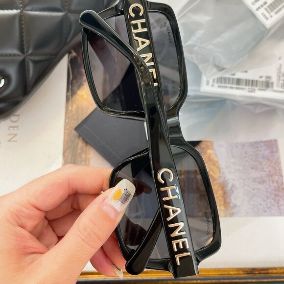 CHANEL 140mm Black Frame Dark Grey Lenses Women's Sunglasses (5408 1026/S4) - Picture 2 of 6